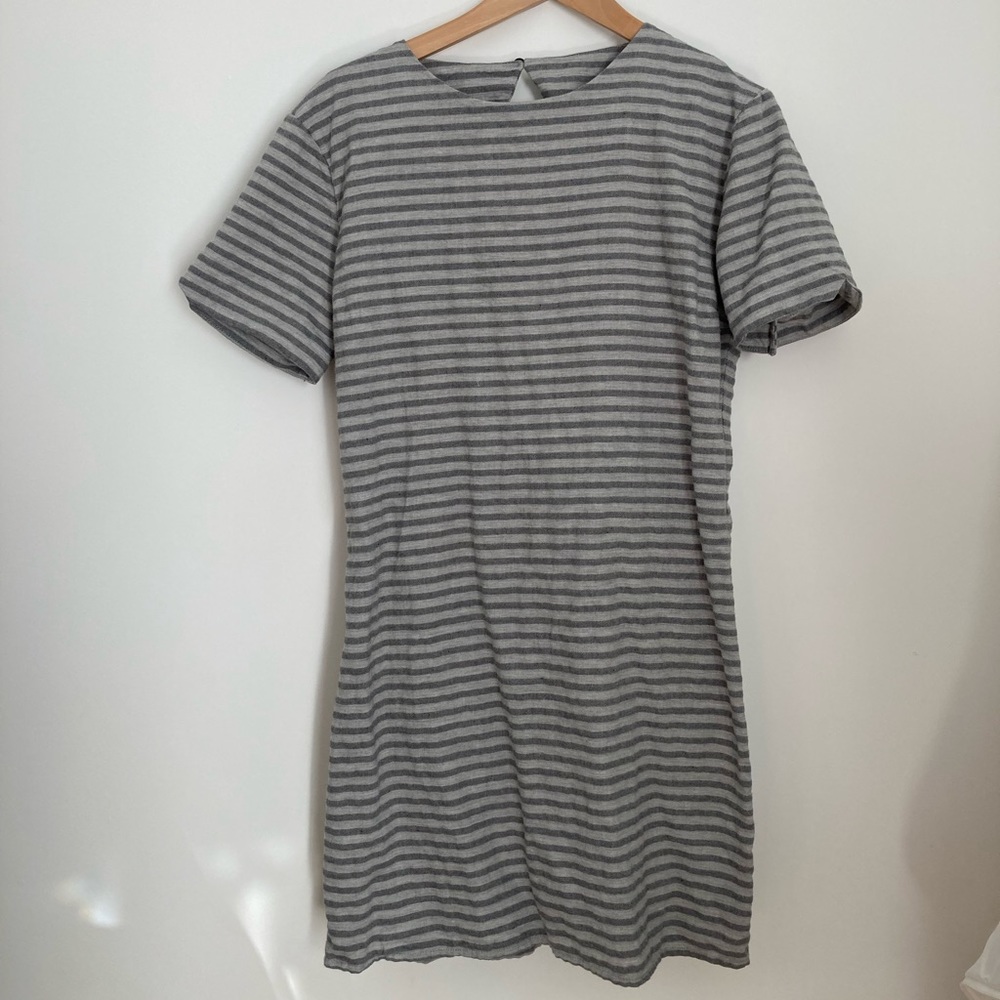 100% cotton shift dress, made in Victoria, Canada from Oxford, Victoria
